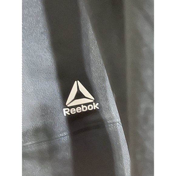 Reebok.Women sweatshirt black color,size S - Picture 10 of 12